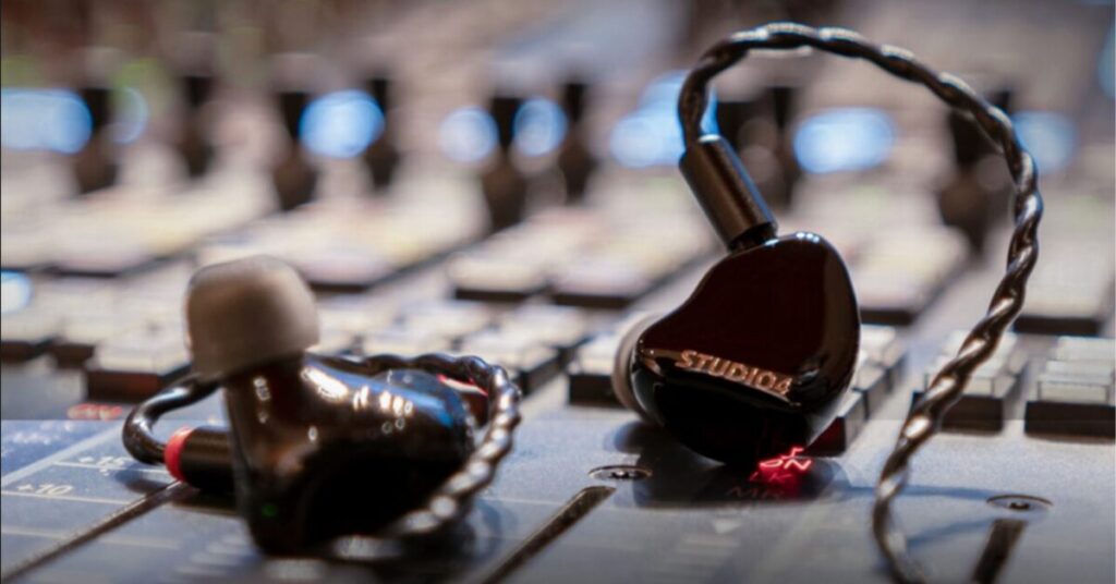 SoftearsのSTUDIO 4を徹底レビュー！4BAが奏でる正確無比な音の正体と魅力